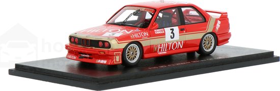 De 1:43 gegoten modelauto van de BMW E30 M3 #3 die in 1987 de GP van Macau won. De rijder was Roberto Ravaglia. Dit schaalmodel is gelimiteerd op 750 stuks. De fabrikant is Spark. van Spark