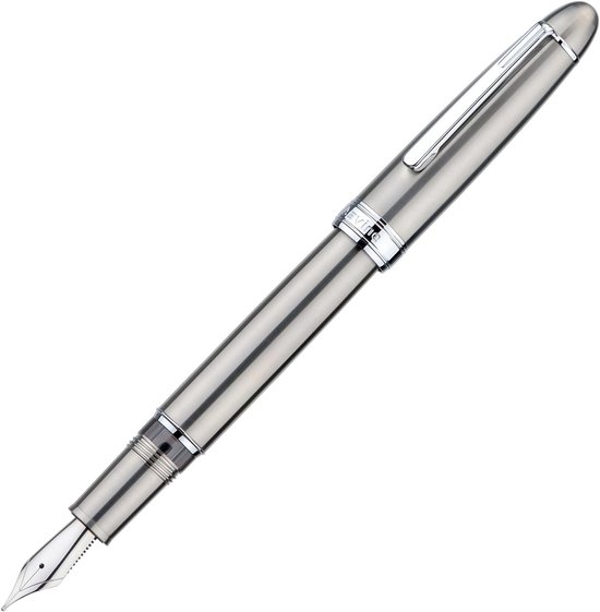 Stijlvolle vulpen van massief titanium met medium nib, pistonmechanisme en inkijkvenster, inclusief sleutel en penbox