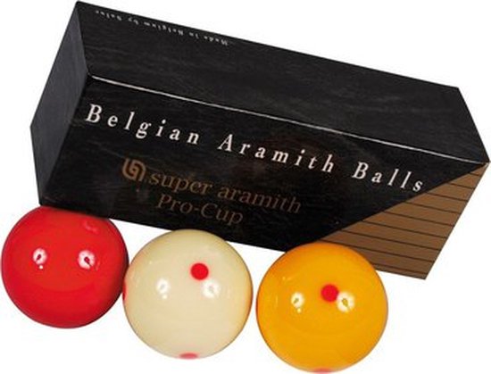 Super Aramith biljart ballen set 61.5mm Pro cup van Merkloos